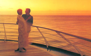 Deluxe Cruises Deluxe Cruises by Date: Crystal Cruises (Harmony, Symphony) , Silversea Cruises (Whisper, Shadow, Cloud, Wind) , Seabourn Cruises (Pride, Spirit, Legend) , SeaDream Yacht Club (SeaDream Yacht Club I & II) , Radisson Seven Seas Cruises (Diamond, Mariner, Seven Seas Navigator, Paul Gauguin, Song Of Flower) , Windstar Cruises (Song, Spirit, Star, Surf) , Cunard (Caronia, Queen Elizabeth 2, QM2) ,  Sea Cloud 